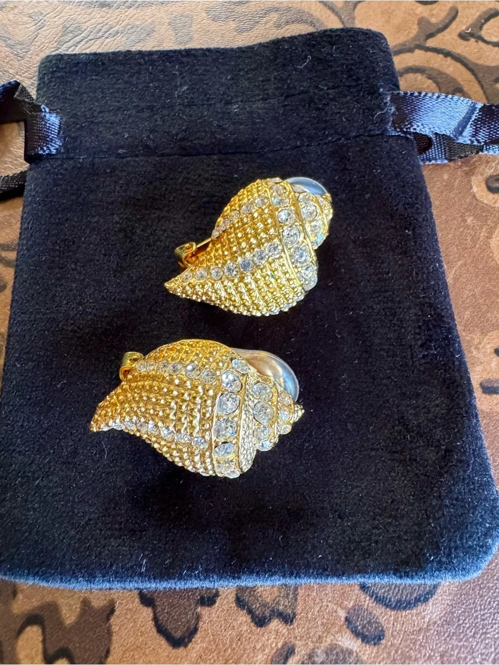 Kenneth Jay Lane Gold and Clear Crystal Shell Clip-On Earrings - Picture 2 of 5
